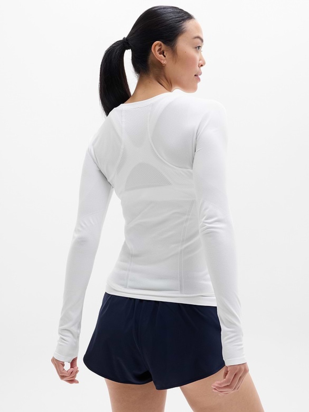 Athleta White Momentum Long Sleeve Seamless Crew Neck Performance Top